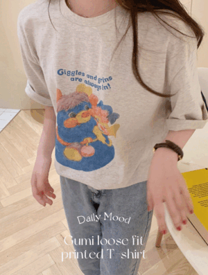 [사계절템⚡] 구미 루즈핏 나염 티셔츠 STS2225봄 여름 반팔 프린팅 오버핏 기본 베이직 라운드 배색 레이어드 캠퍼스룩 데이트룩 이지룩